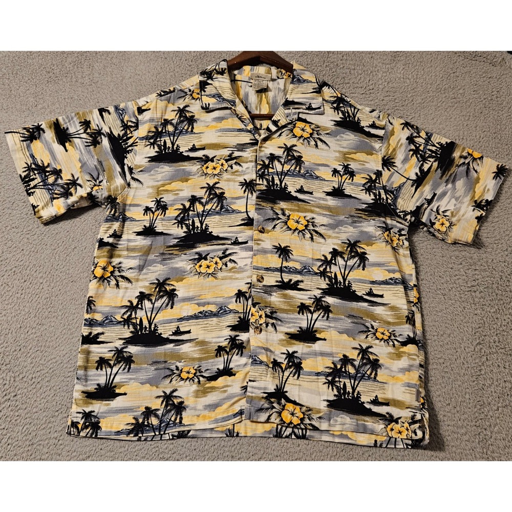 Walt Disney World Surf Hawaiian Button Up Shirt Mens XL‎ Mickey missing 1 button